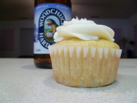 Winter Woodchuck Cupcakes