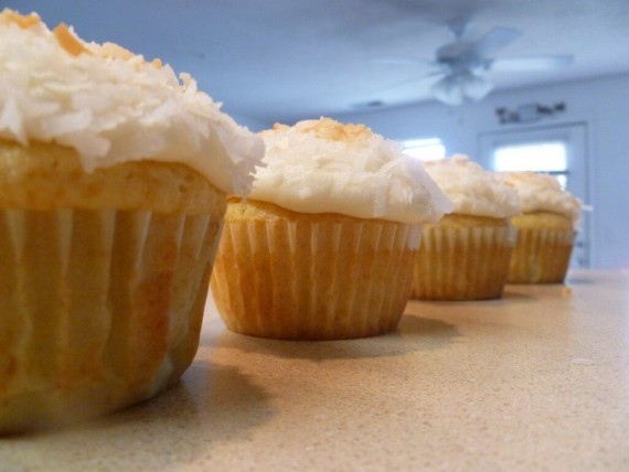Vanilla Coconut Cupcakes