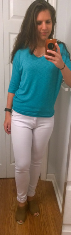 Bowie Solid Dolman Sleeve Top and Kut From the Kloth Denna Jeans